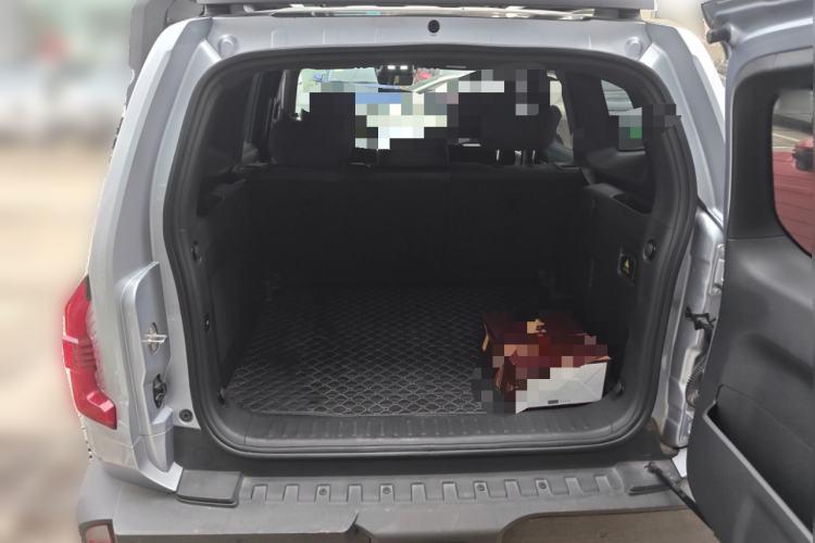 Used Deepal G318 2024 Four-Wheel-Drive Air Suspension Model
