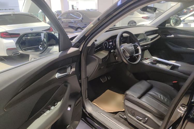 Used Audi Q6 2024 40 TFSI quattro Guanyun Edition Yulin Package 7 Seats Driver Seat