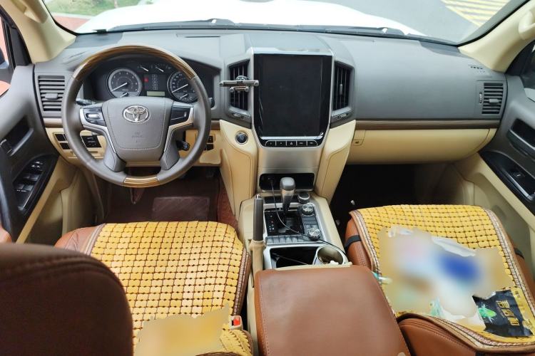Used Toyota Land Cruiser 