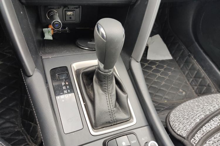 Used Mazda CX-4 2018 2.0L Automatic Two-Wheel Drive Blue Sky Dynamic Version China V Standard Gear Lever