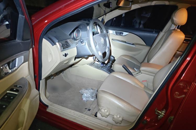 Used Buick Excelle 2013 1.5L Manual Classic Model