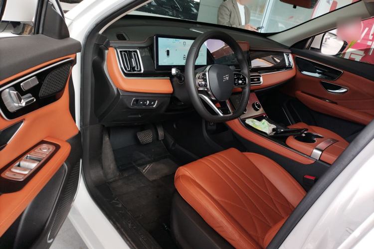 Used JETOUR Shanhai L7 2024 1.5T 120km MAX 5-Seater Driver Seat