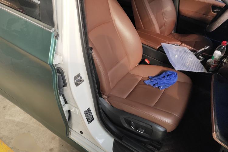 Used BMW 5 Series 2017 520Li Elegant Edition
