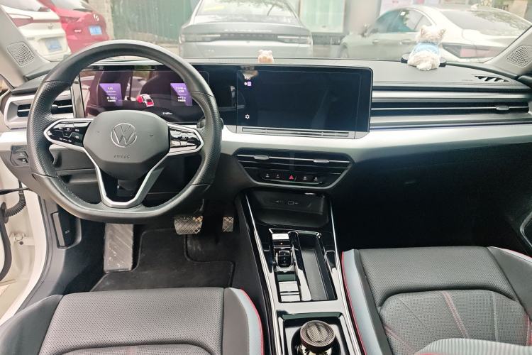 Used Volkswagen Lamando 2022 Lavida L 280TSI DSG Cool & Spicy Edition Center Console