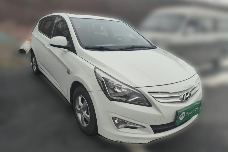 Used Hyundai Verna Ray 2014 1.4L Automatic GLX

