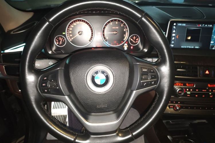 Used BMW X5 2017 xDrive28i
