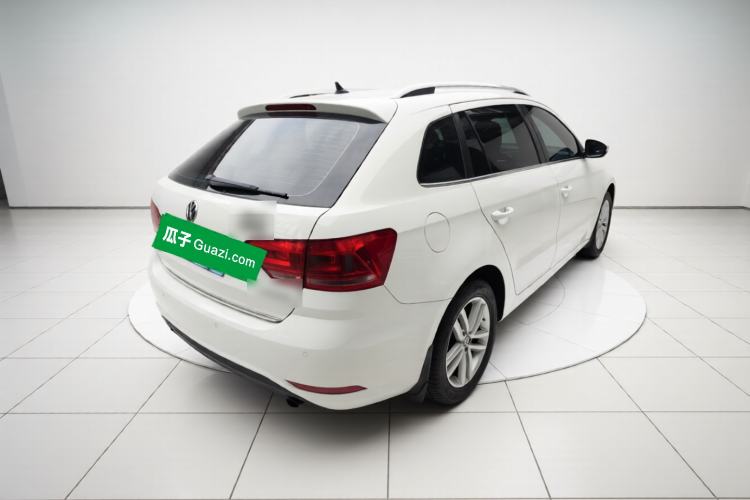 Used Volkswagen Gran Lavida 2015 1.6L Automatic Comfort Edition Exterior 5