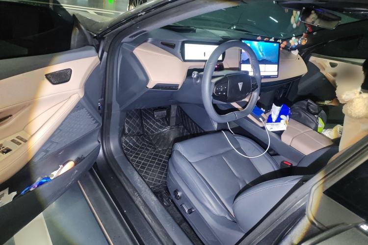 Used Deepal SL03 2022 1.5L 1200 Extended-Range Version Interior 3