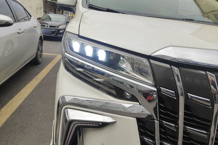 Used Toyota Alphard 2018 Revised Version 3.5L Luxury Edition