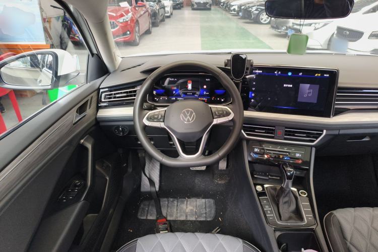 Used Volkswagen Sagitar 2023 200TSI DSG Excellence Edition Steering Wheel