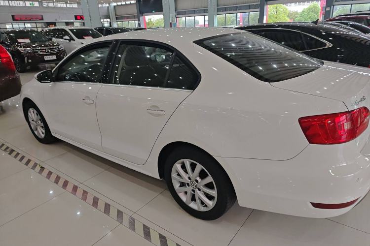 Used Volkswagen Sagitar 2012 1.4TSI Automatic Luxury Edition