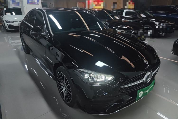 Used Mercedes-Benz C-Class 2023 Second Facelift C 260 L Sport Edition Front Right 45 Deg