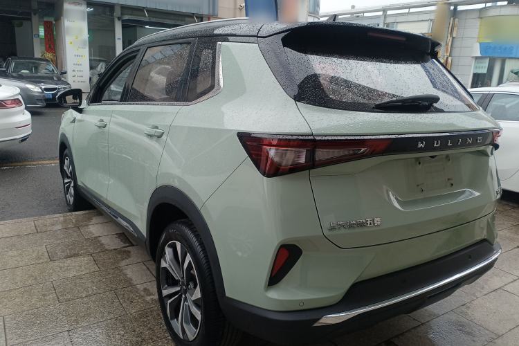 Used Wuling Asta 2021 1.5T CVT Starlight Edition
