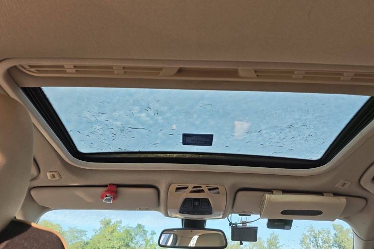 Used BMW 3 Series 2015 320Li Luxury Edition Fashion Model
