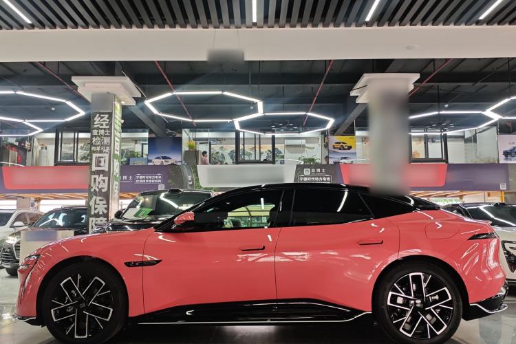 Used Avatr 06 2025 Pro Range-Extended Edition Exterior 3