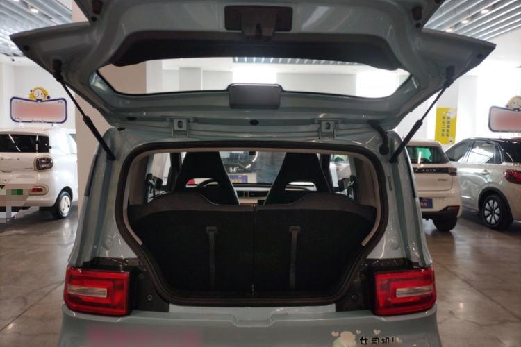 Used Wuling Hongguang MINIEV 2020 Zizai Version Lithium-NMC Trunk