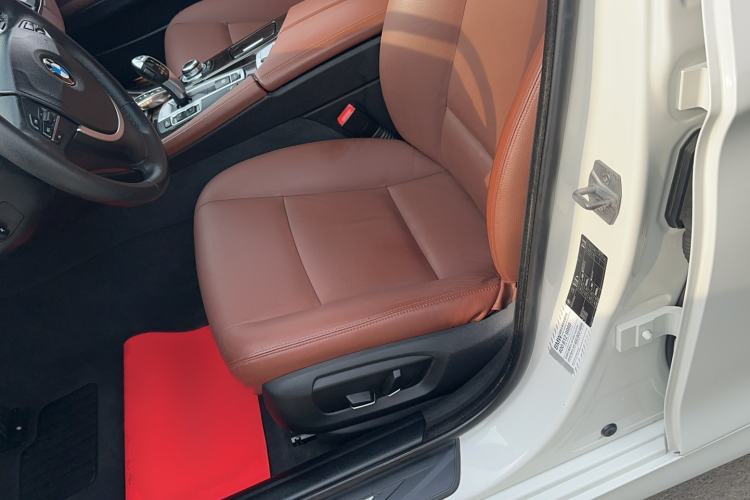 Used BMW 5 Series 2014 525Li Leading Model
