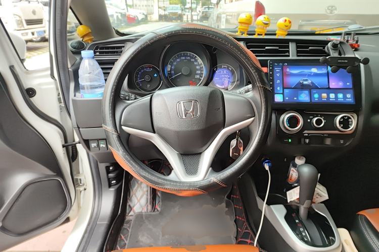 Used Honda Fit 2014 1.5L SE CVT Fashion Model