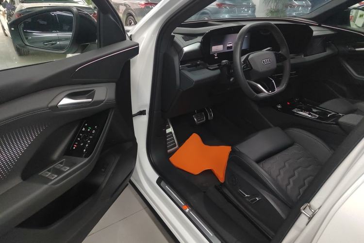 Used Audi Q6L e-tron 2026 First Launch Navigation Edition