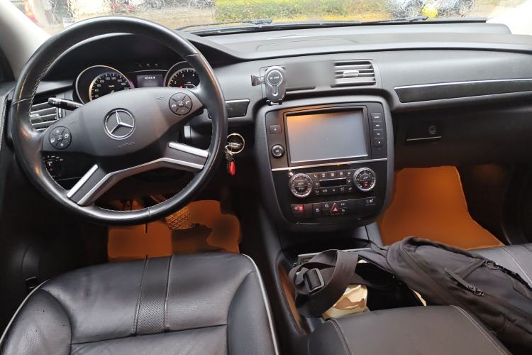 Used Mercedes-Benz R-Class 2015 R 400 4MATIC Business Model