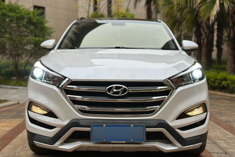 Used Hyundai Tucson 2018 1.6T Dual-Clutch Two-Wheel Drive 15th Anniversary Special Edition