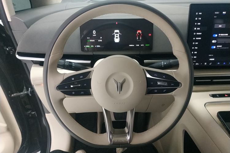 Used VOYAH Dream 2025 PHEV Four-Wheel-Drive Flagship Kunpeng Edition
