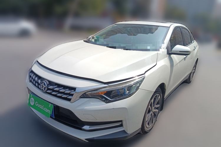 Used Venucia D60 2018 1.6L Manual Smart Connect Elite Edition