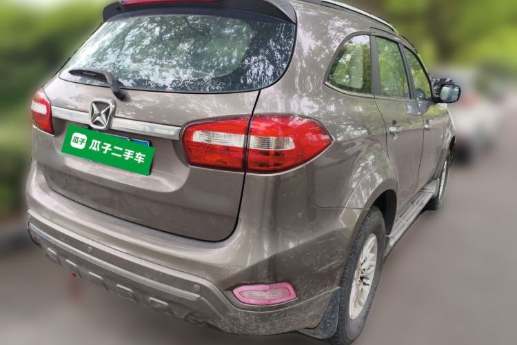 Used JMC Yusheng S350 2014 2.4T Automatic 2WD Diesel Luxury Version with Sunroof 5 Seats Rear Right 45 Deg