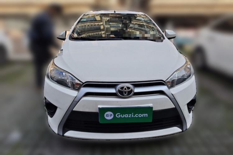 Used Toyota YARiS L Zhi Xuan 2015 1.5E Automatic Charm Edition
