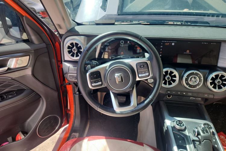 Used Tank 300 2023 City Edition 2.0T—Stylish as Ever Steering Wheel