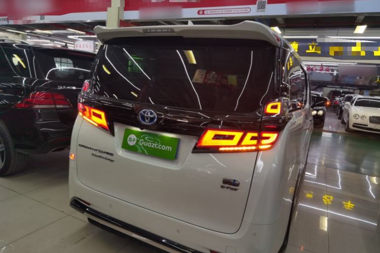 Used Toyota Vellfire 2023 Crown Dual-Engine 2.5L HV Ultimate Edition