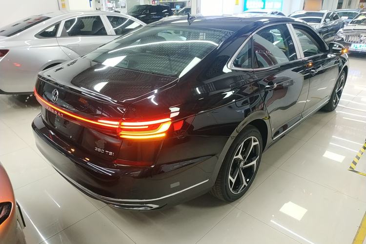 Used Volkswagen Passat 2026 Model, Outstanding 380TSI Xingkong Longteng Edition
