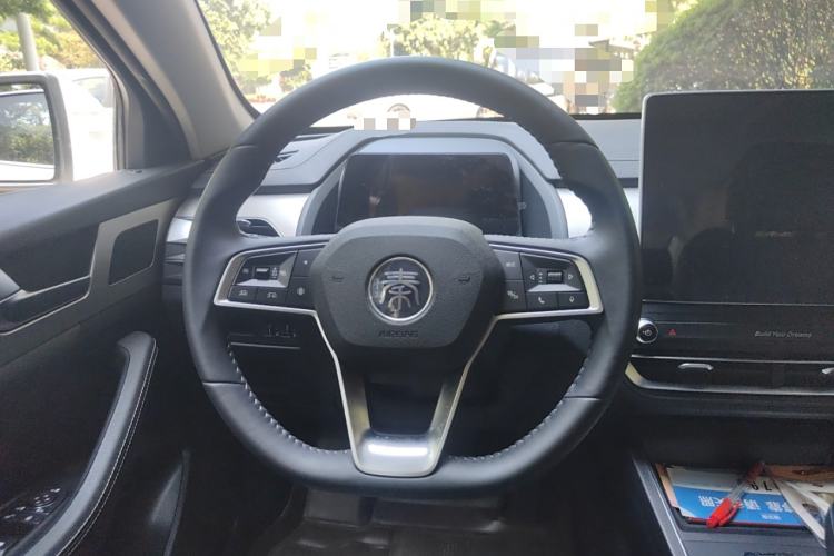 Used BYD Qin Pro 2019 Super Edition 1.5TI Automatic Smart Connect Brilliance Model China VI Standard