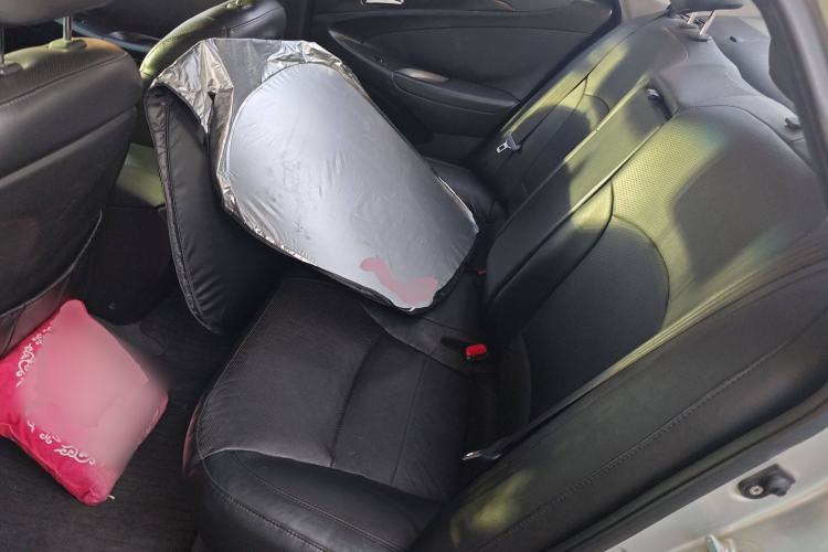 Used Hyundai Sonata 2011 2.0L Automatic Luxury Edition
