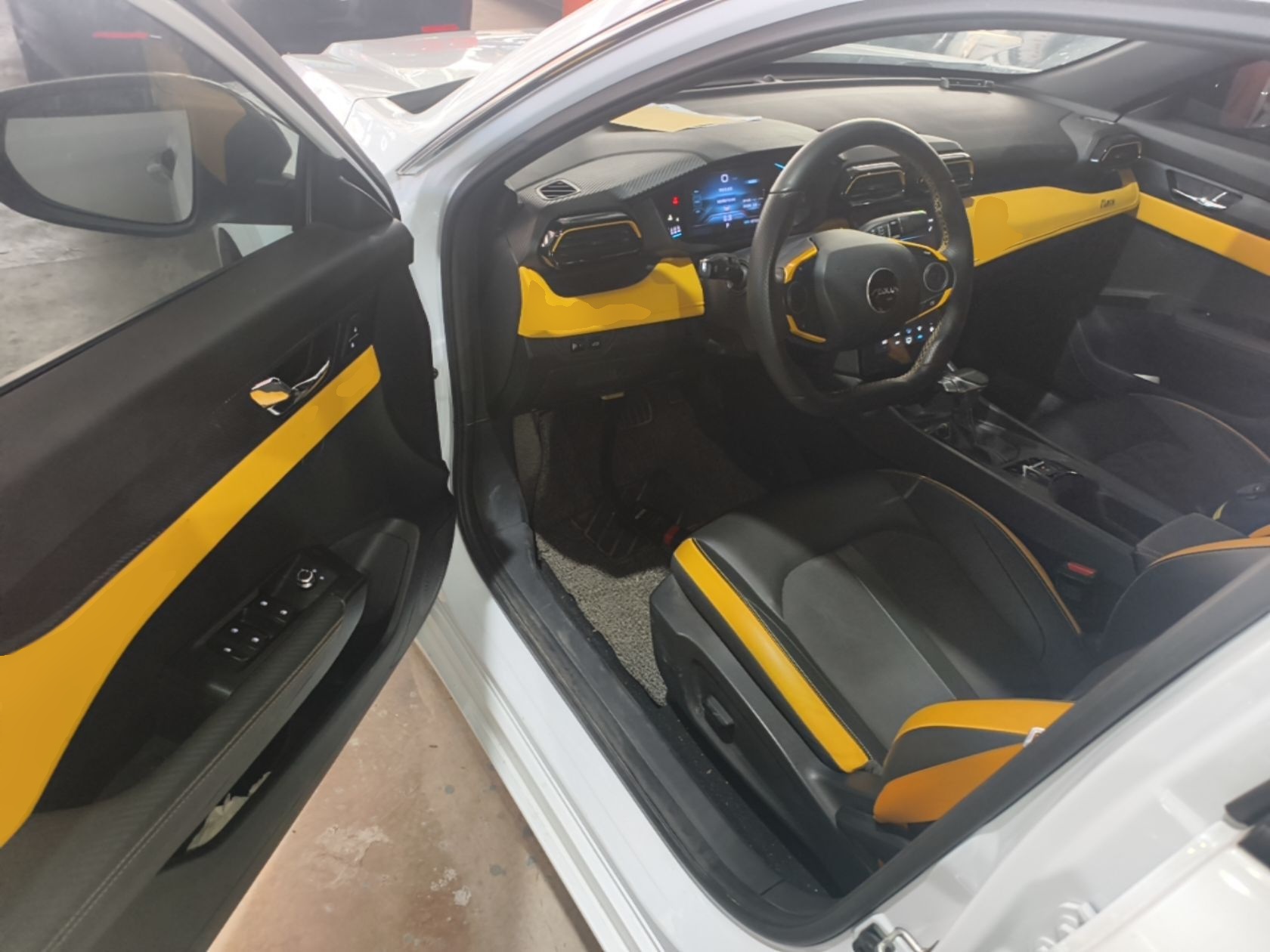 Dongfeng Aeolus Yixuan 2023 Mach Edition 1.5T Automatic Pursuit Rider Version — снимка 18