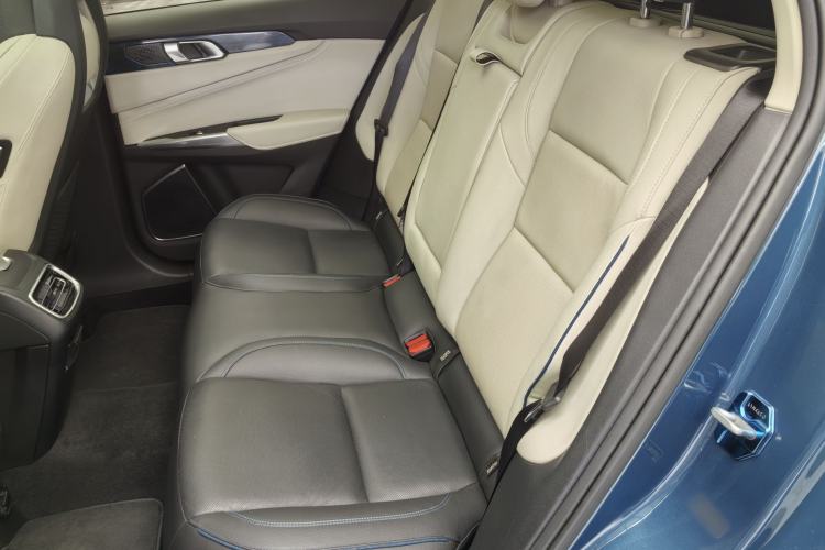 Used Lynk & Co 01 2019 2.0T Two-Wheel Drive Zhaopu Version China VI Standard
