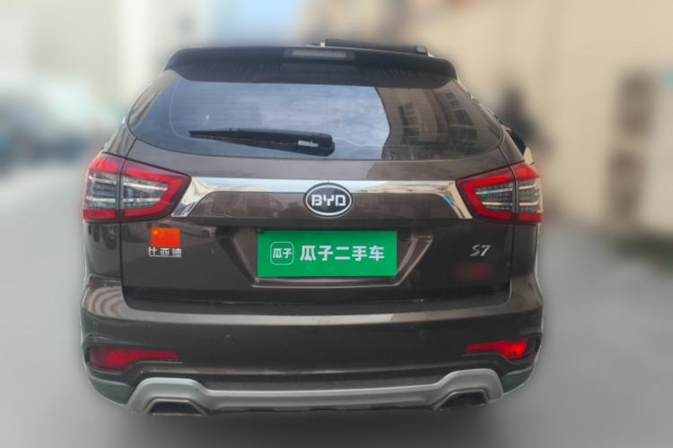 Used BYD S7 2017 2.0T Automatic Prestige Edition Rear
