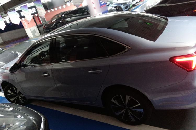 Used Rising ER6 2021 New Dynamic Edition 620km Smart Enjoyment Version
