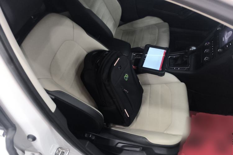 Used Volkswagen Golf 2017 230TSI Automatic Luxury Million-Vehicle Commemorative Edition
