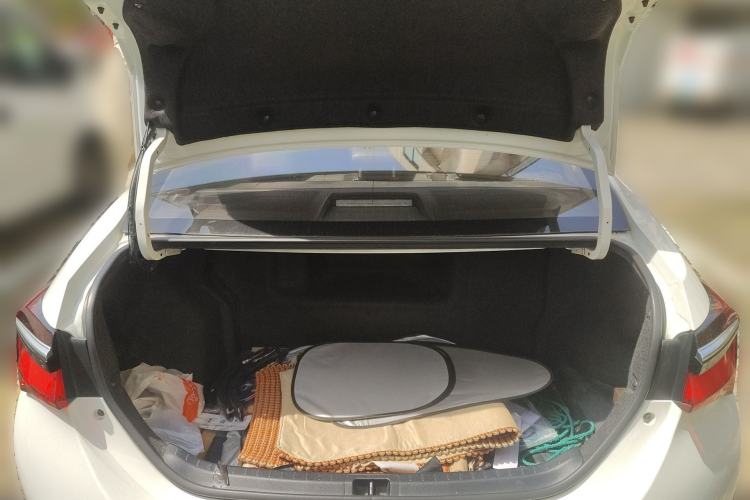 Used Toyota Corolla 2016 Dual-Engine 1.8L E-CVT Elite Edition
