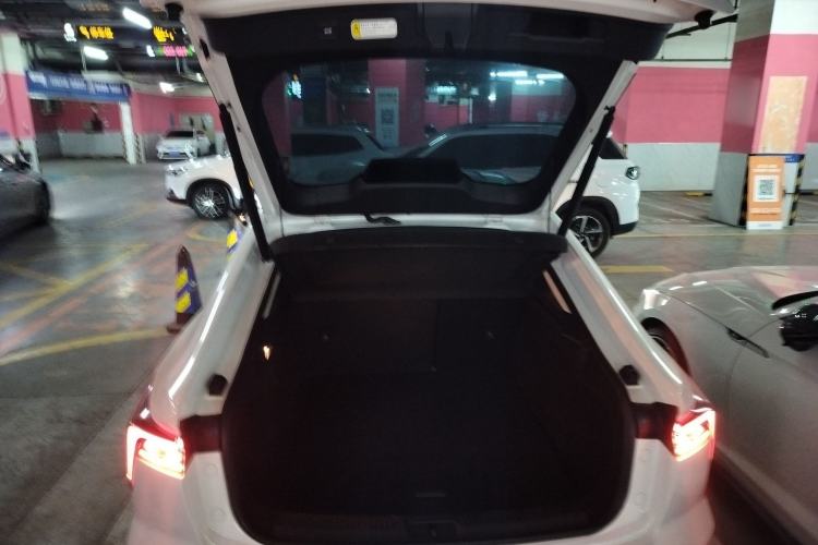 Used Bestune B70 2023 Third Generation 1.5T Automatic Enjoyment Version Trunk