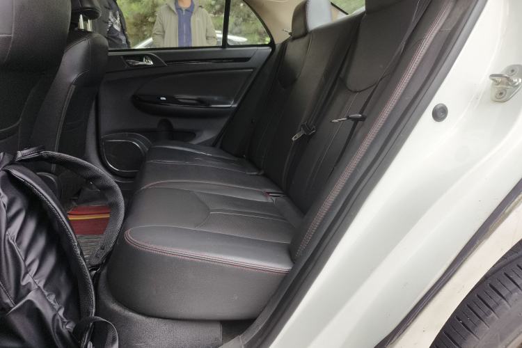 Used BYD e5 2018 450 Smart Connect Enjoyment Version
