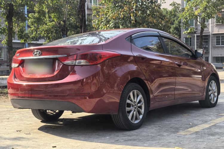 Used Hyundai Elantra (5th Generation / Langdong) 2015 1.6L Automatic Fashion Model