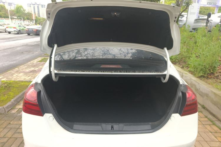 Used Geely Auto Emgrand 2018 1.5L Manual Upward Connect Edition Trunk