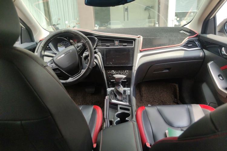 Used Venucia D60 2018 1.6L CVT Smart Connect Elite Edition
