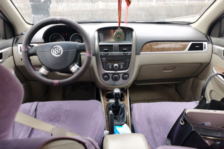 Used Buick Excelle 2015 1.5L Manual Classic Trim
