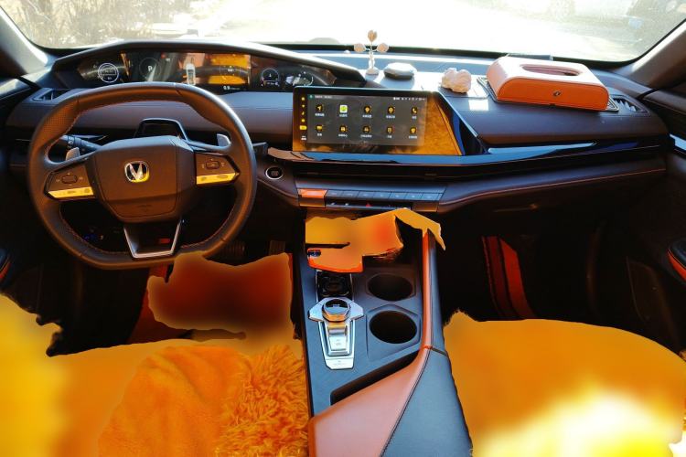 Used CHANGAN UNI-V 2022 1.5T Prestige Version Center Console