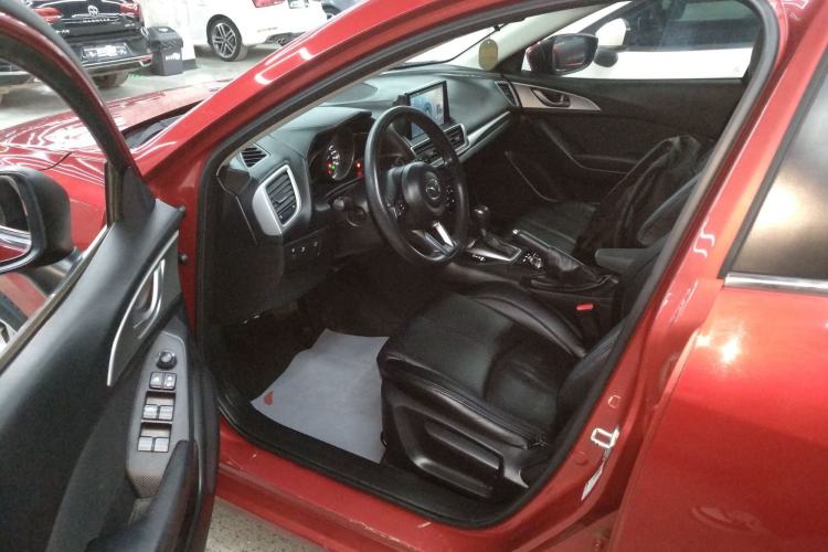Used Mazda Mazda 3 Axela 2019 Cloud-Control Edition Hatchback 1.5L Automatic Comfort Model China VI Standard