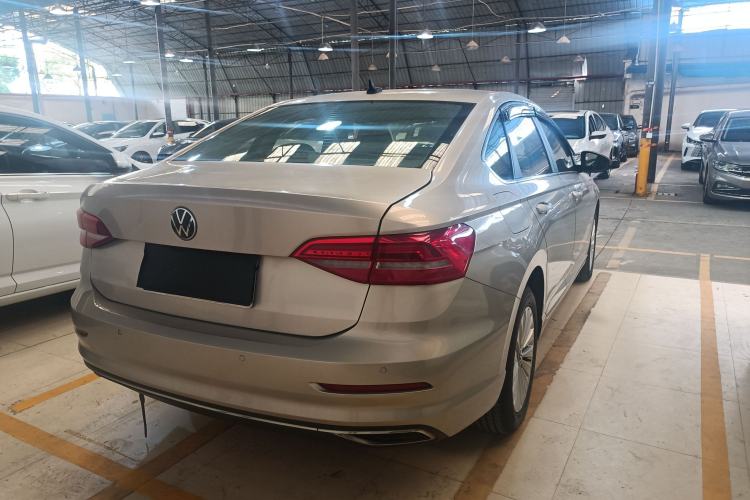 Used Volkswagen Lavida 2021 1.5L Automatic Comfort Edition Exterior 5