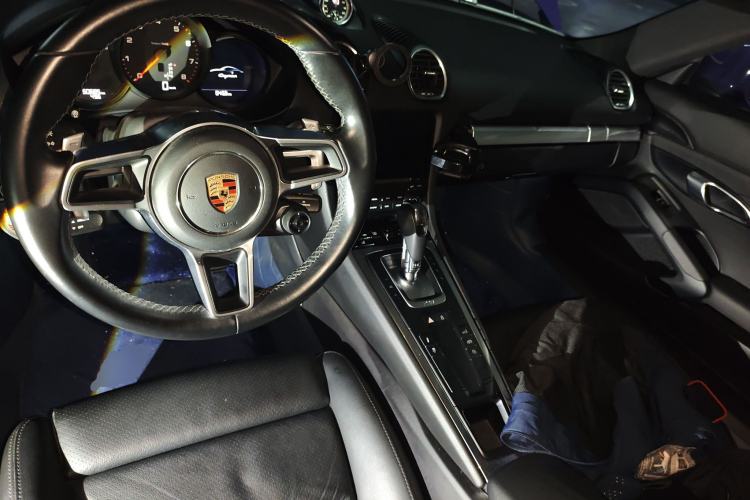 Used Porsche 718 2020 Cayman 2.0T
